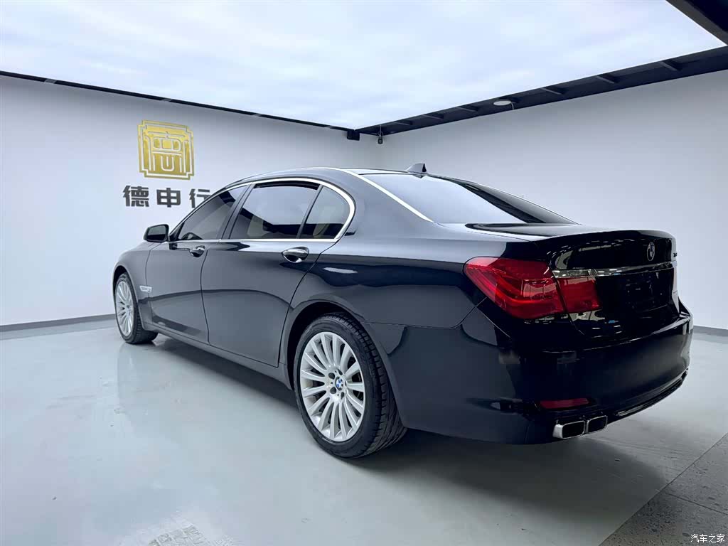 BMW 7 Series, 2011 6