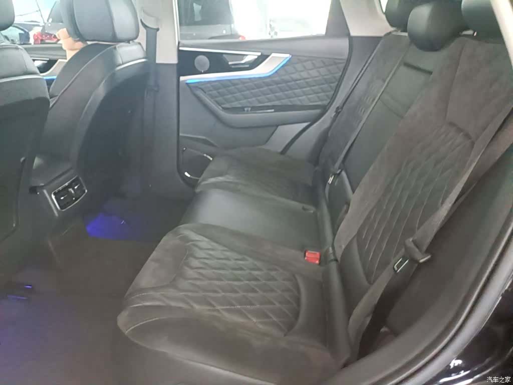 Hongqi HS5, 2021 17