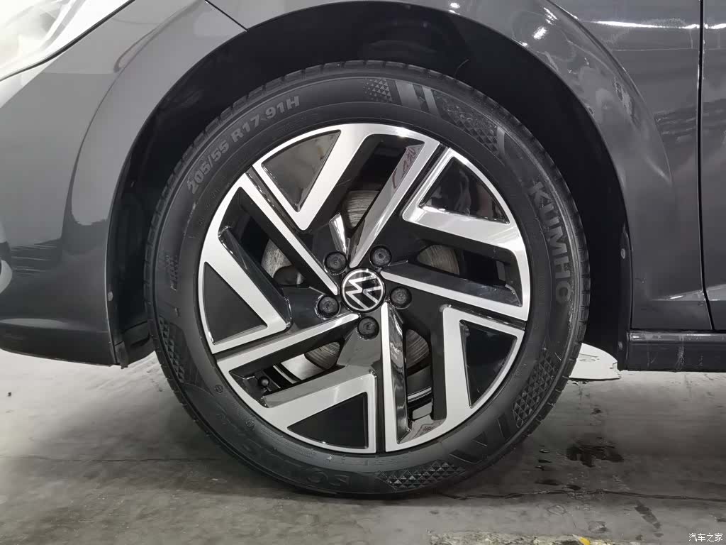 Volkswagen Sagitar, 2022 17