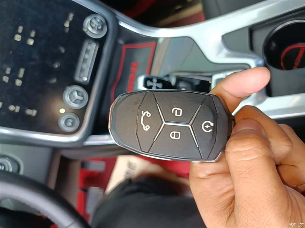Lynk & Co 01, 2018 9