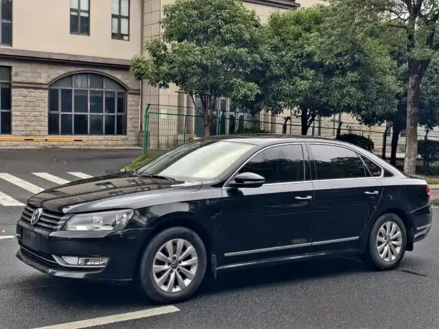 Volkswagen Passat 2016 — купить из Китая под заказ