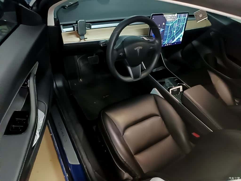 Tesla Model 3, 2020 16