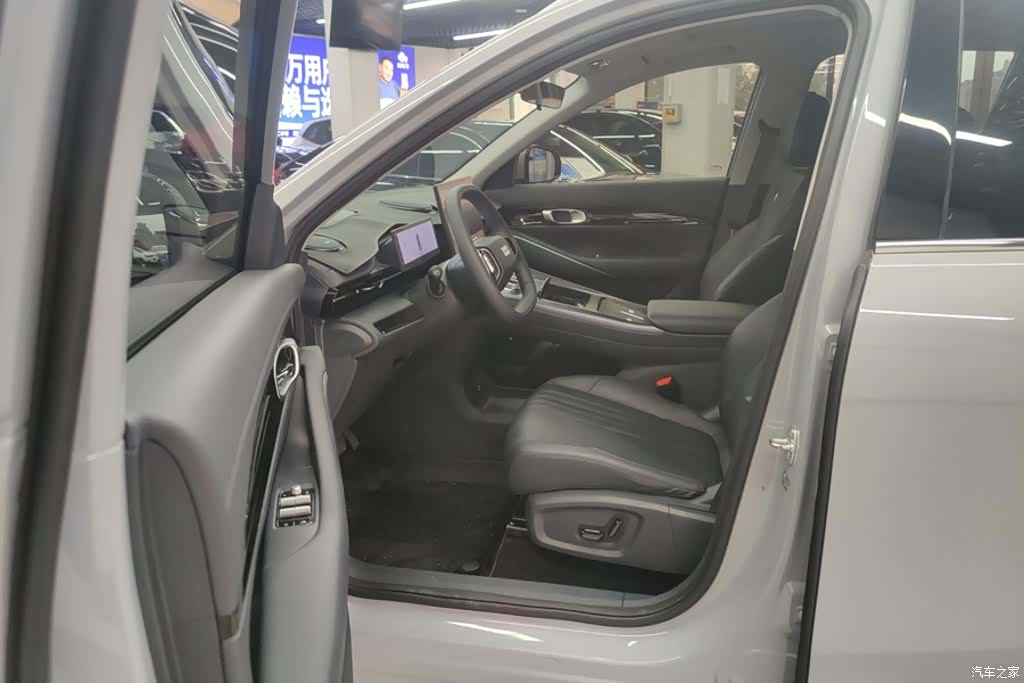 Geely Galaxy E5, 2024 9