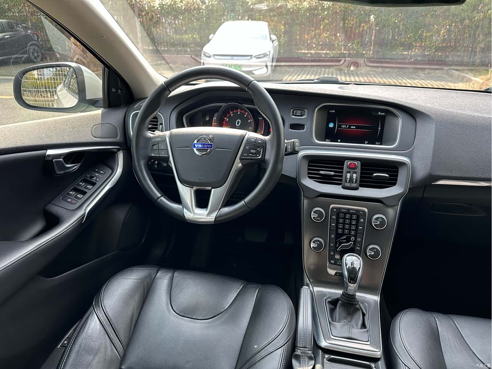 Volvo V40, 2016 16