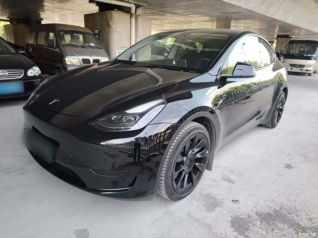 Tesla Model Y, 2022 2