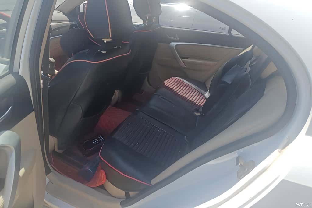 Geely Emgrand, 2017 11