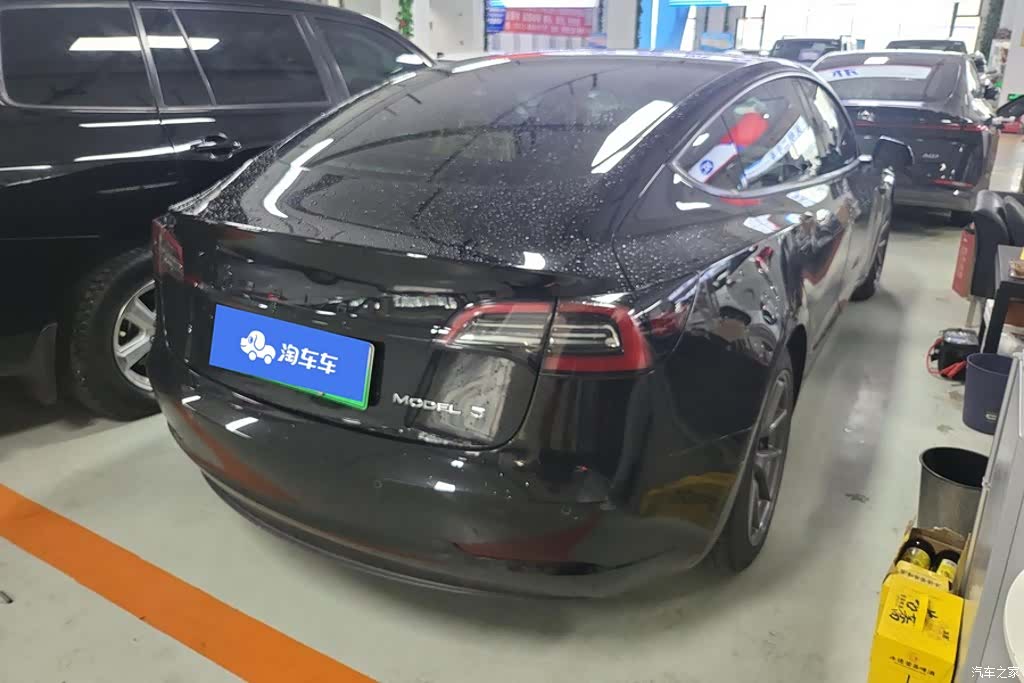 Tesla Model 3, 2022 3