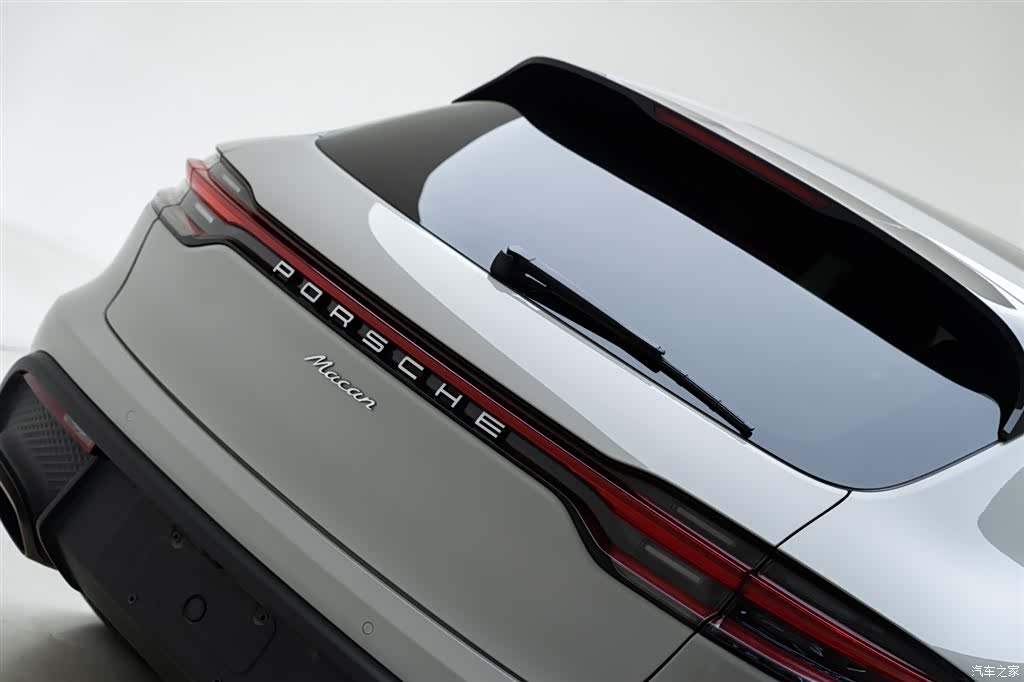 Porsche Macan, 2024 6