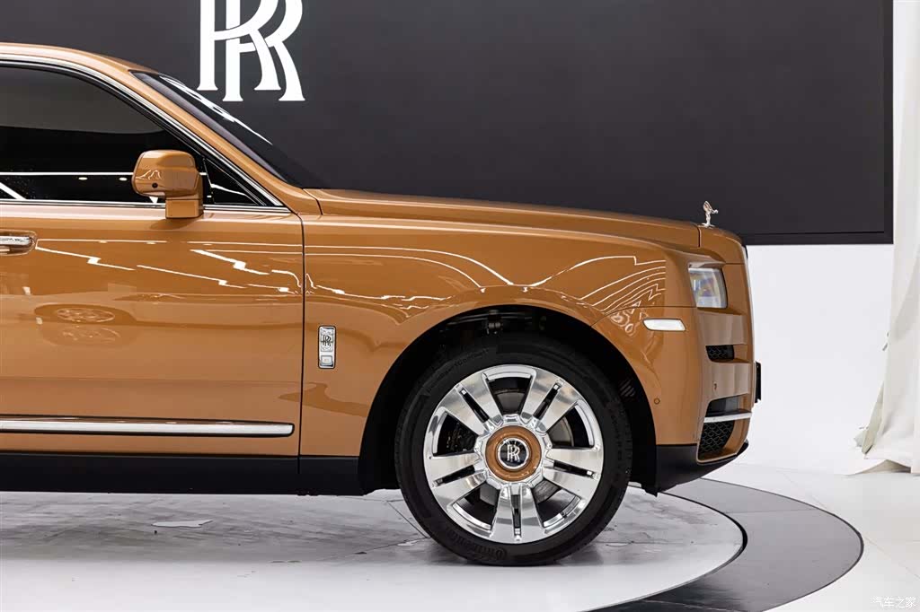 Rolls-Royce Cullinan, 2024 26