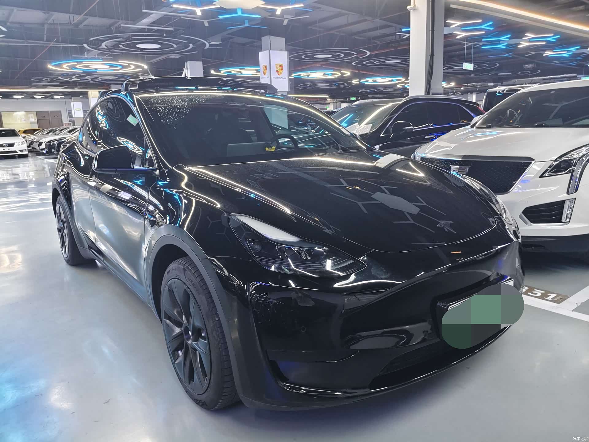 Tesla Model Y, 2022 3