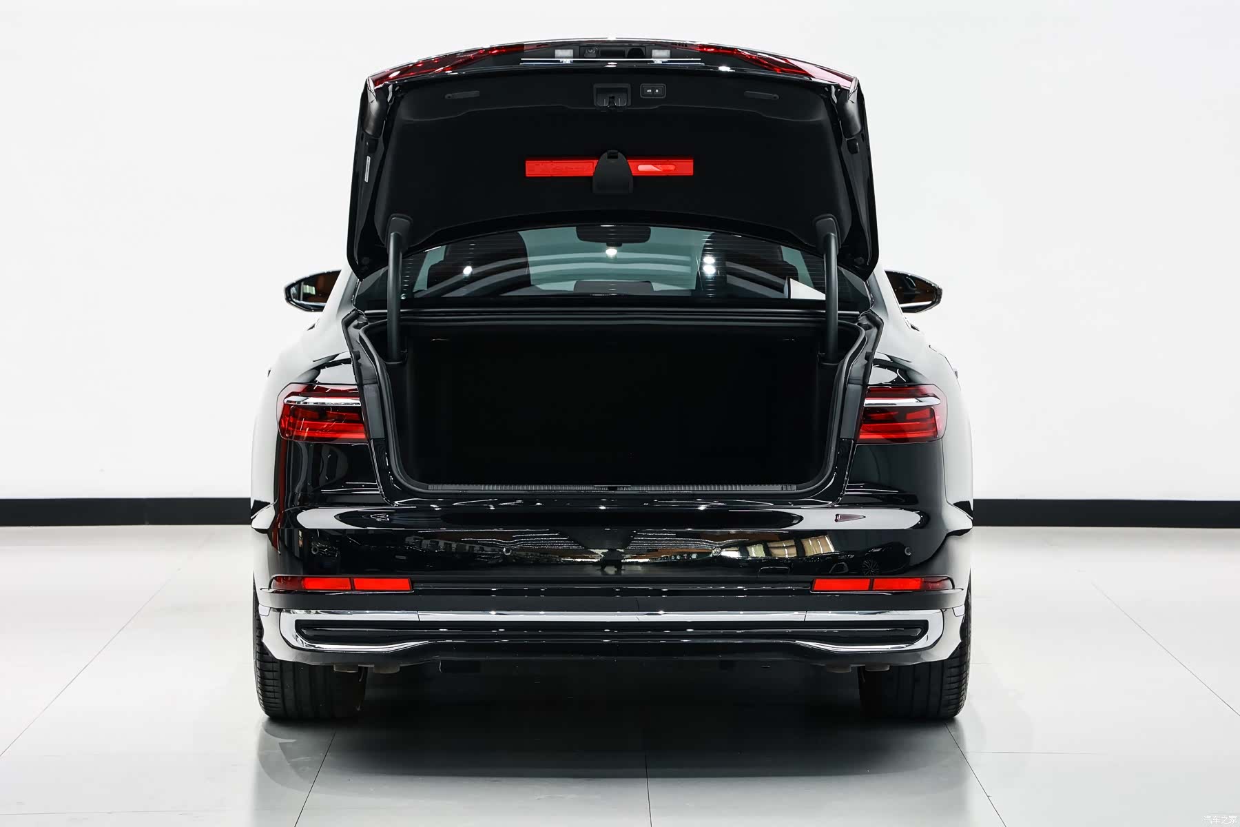 Audi A8L, 2024 13