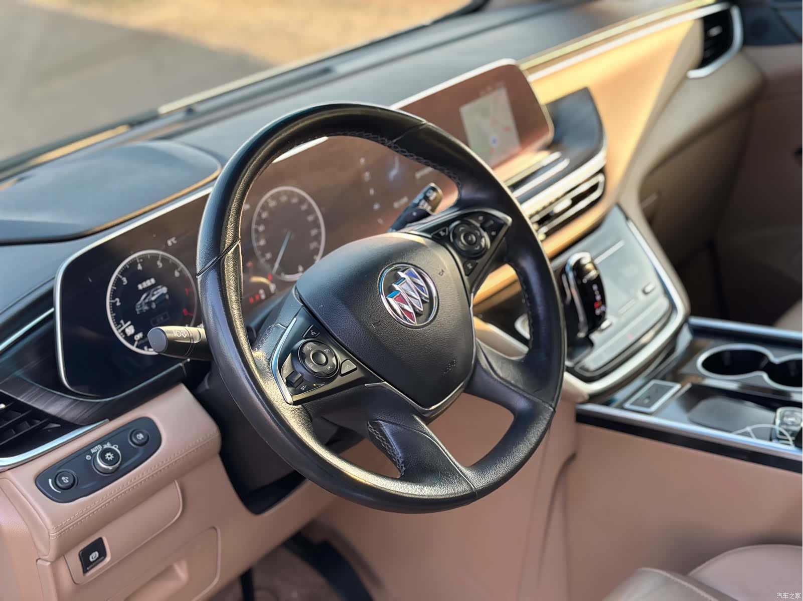 Buick GL8, 2021 все фото