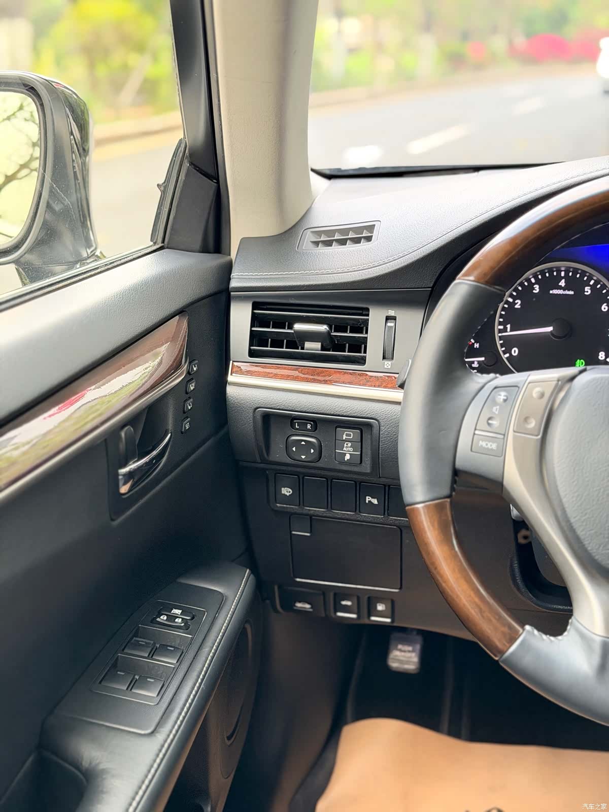 Lexus ES, 2014 15