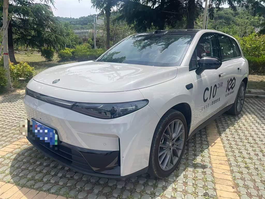 Leapmotor C10