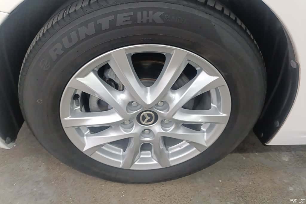 Mazda Mazda3, 2017 6