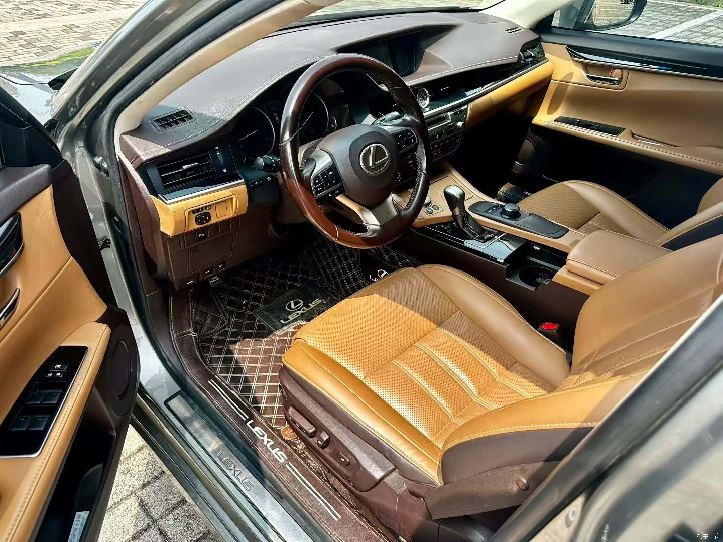 Lexus ES, 2017 4