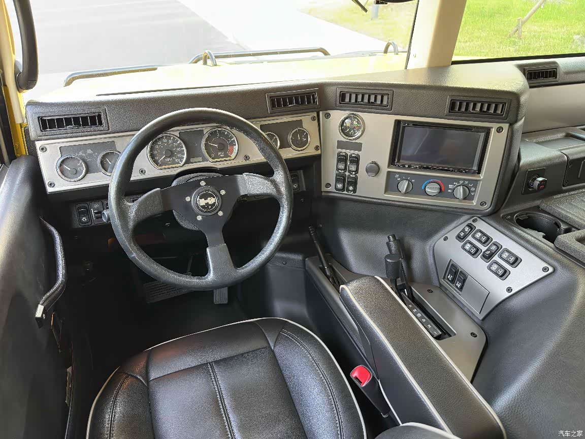 Hummer H1, 2012 22