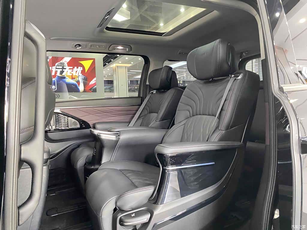 Trumpchi M8, 2025 18
