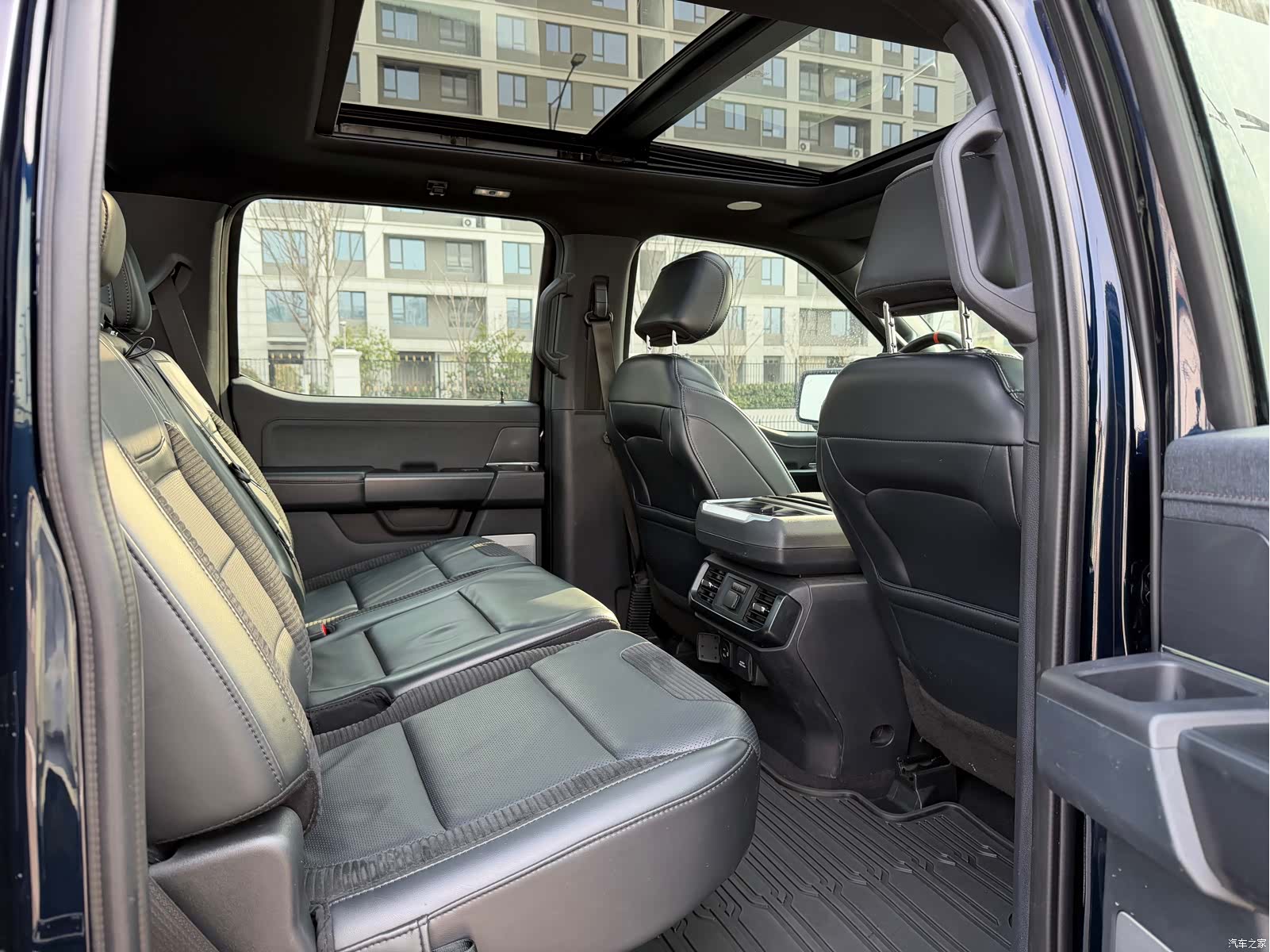 Ford F-150, 2023 10