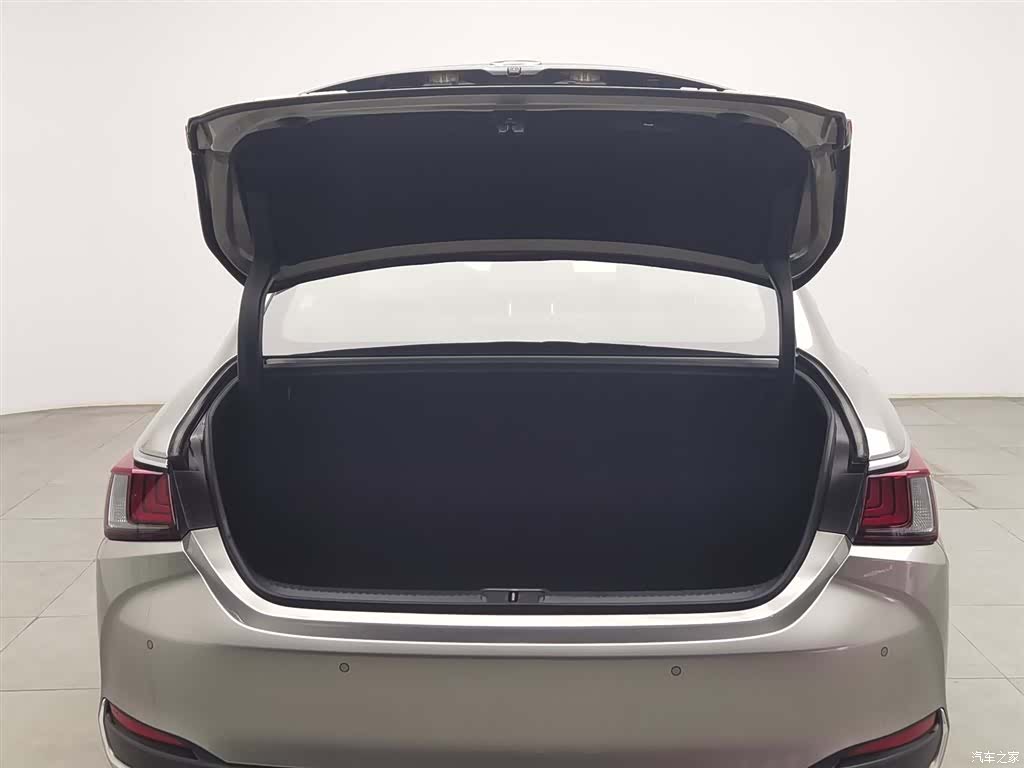Lexus ES, 2021 16