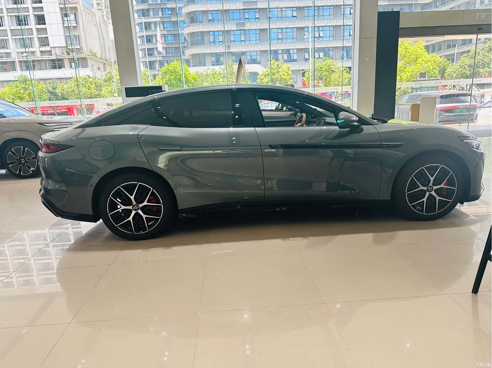 BYD Han, 2025 4