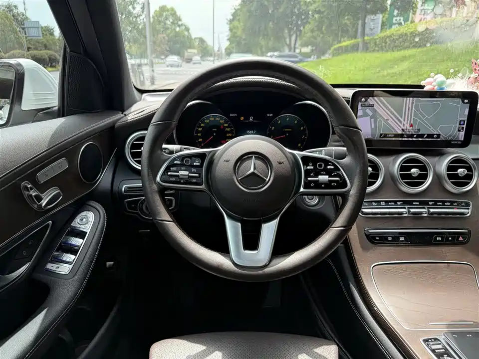 Mercedes-Benz GLC Mercedes-Benz GLC