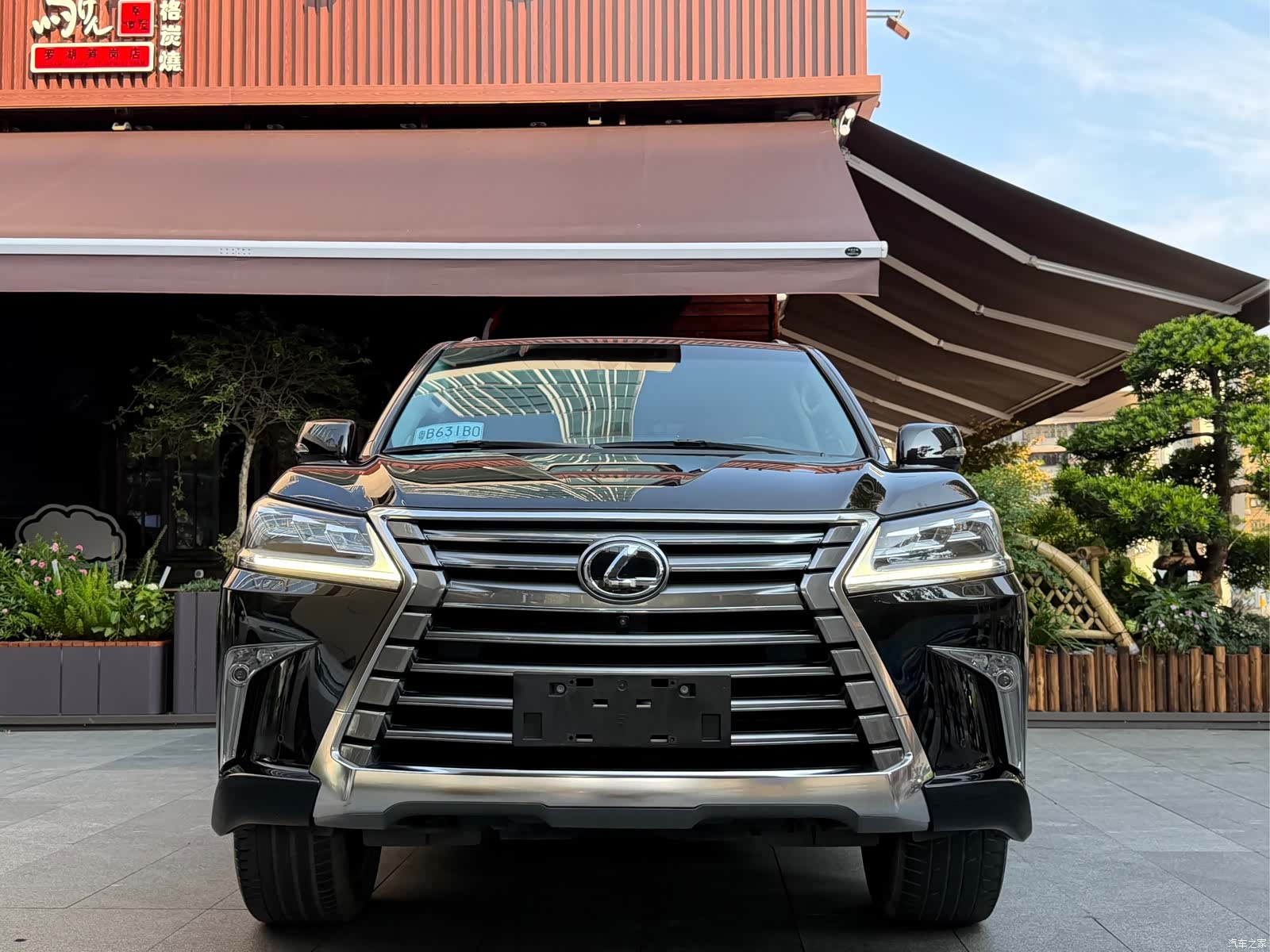 Lexus LX, 2016 2