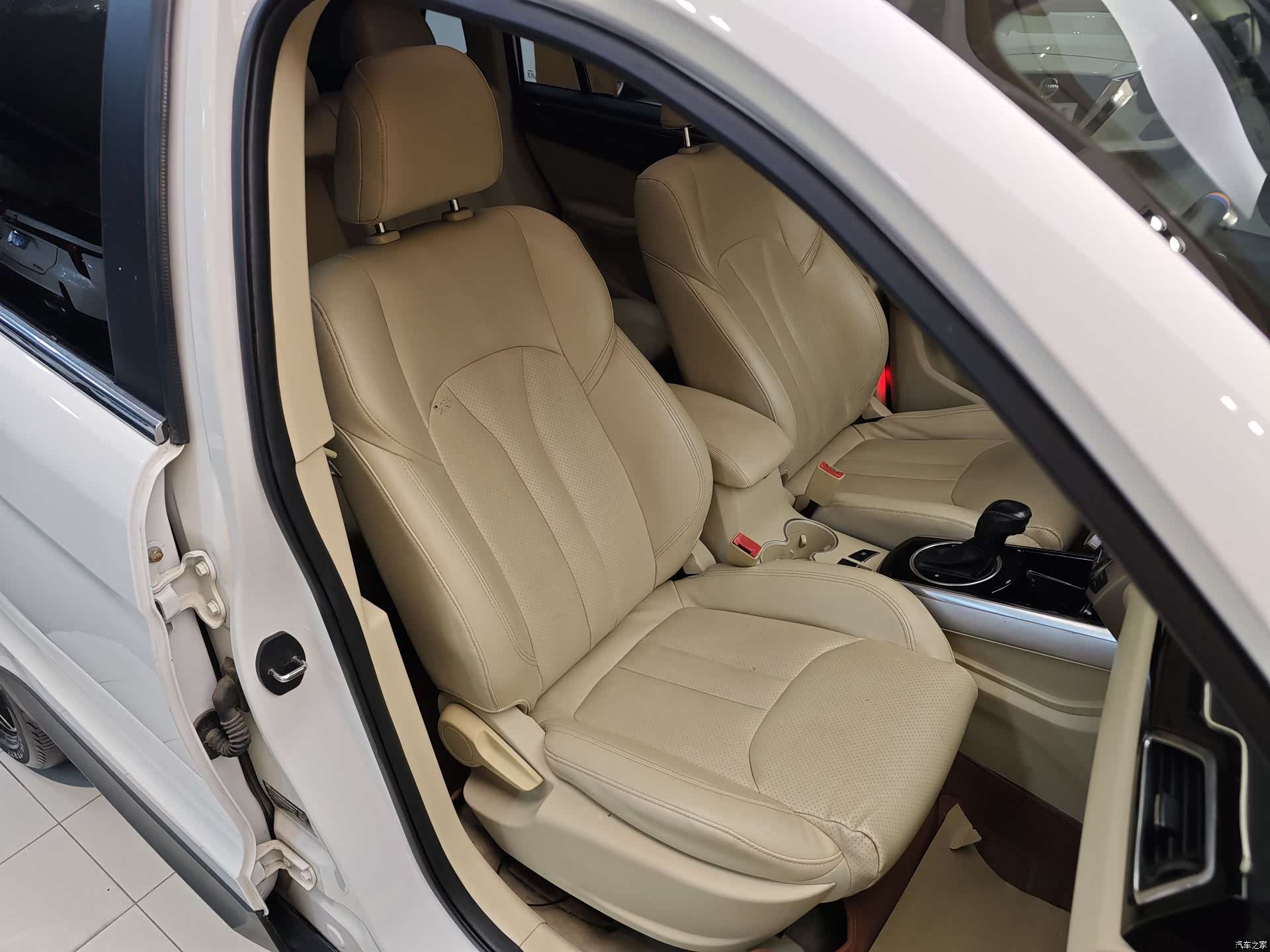 Zotye X5, 2016 31