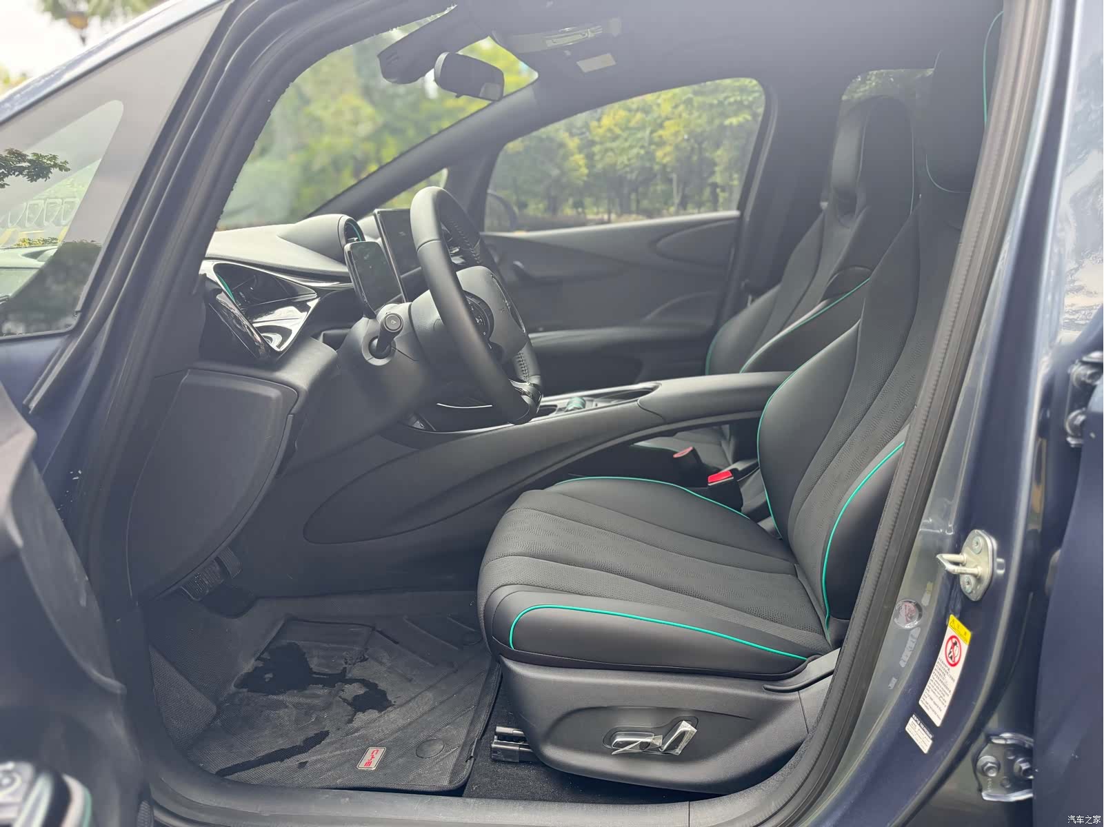 BYD Dolphin, 2025 10