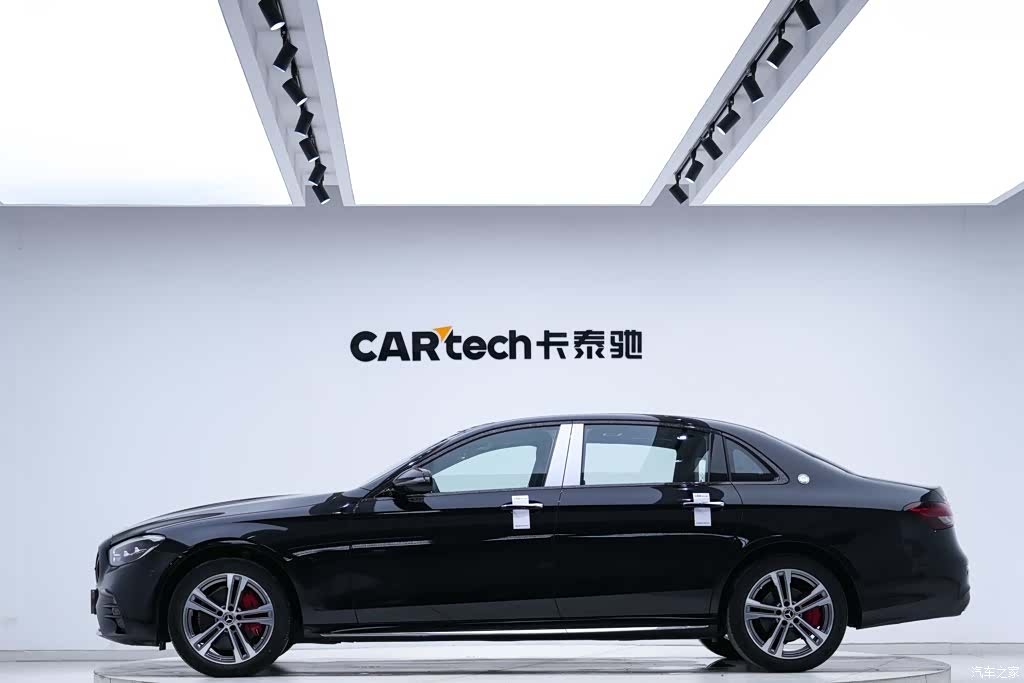 Mercedes-Benz E-Class, 2022 8