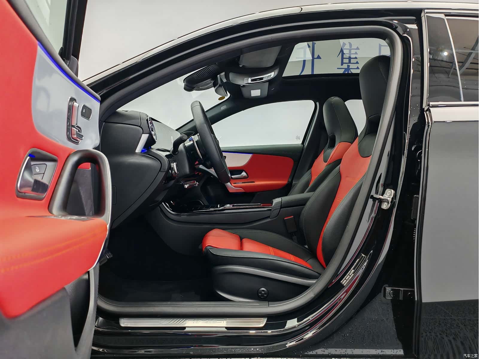 Mercedes-Benz A-Class, 2025 11