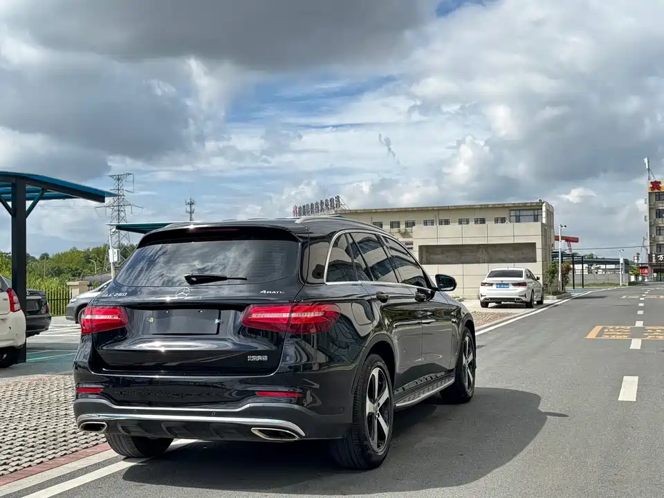 Mercedes-Benz GLC Mercedes-Benz GLC