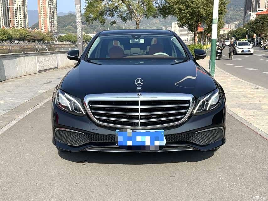 Mercedes-Benz E-Class, 2020 4