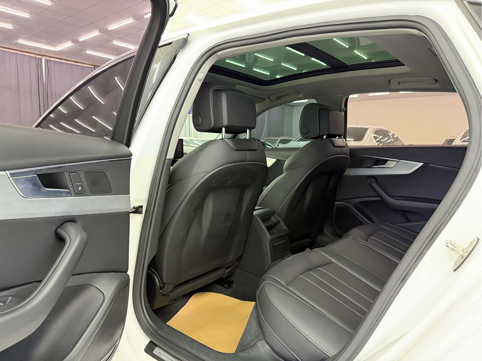 Audi A4L, 2021 6