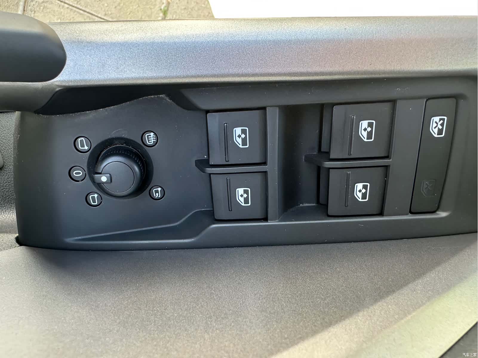 Audi Q3, 2022 11