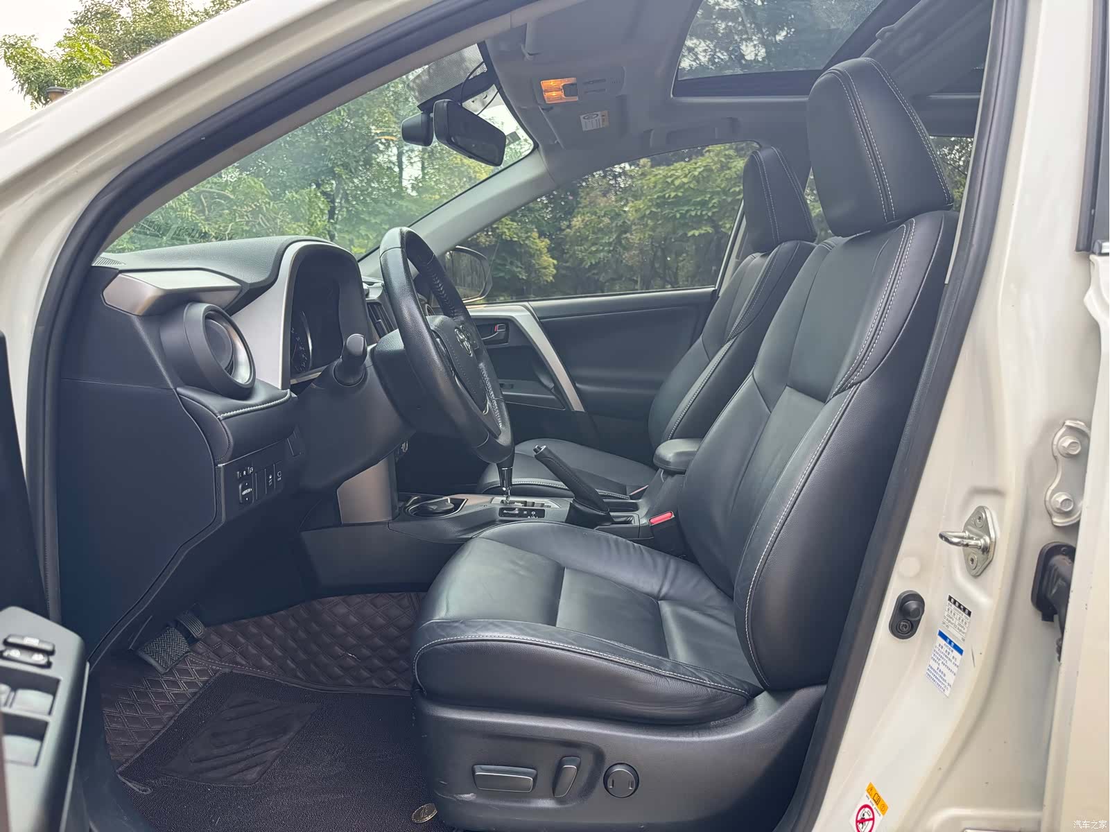 Toyota RAV4, 2017 10