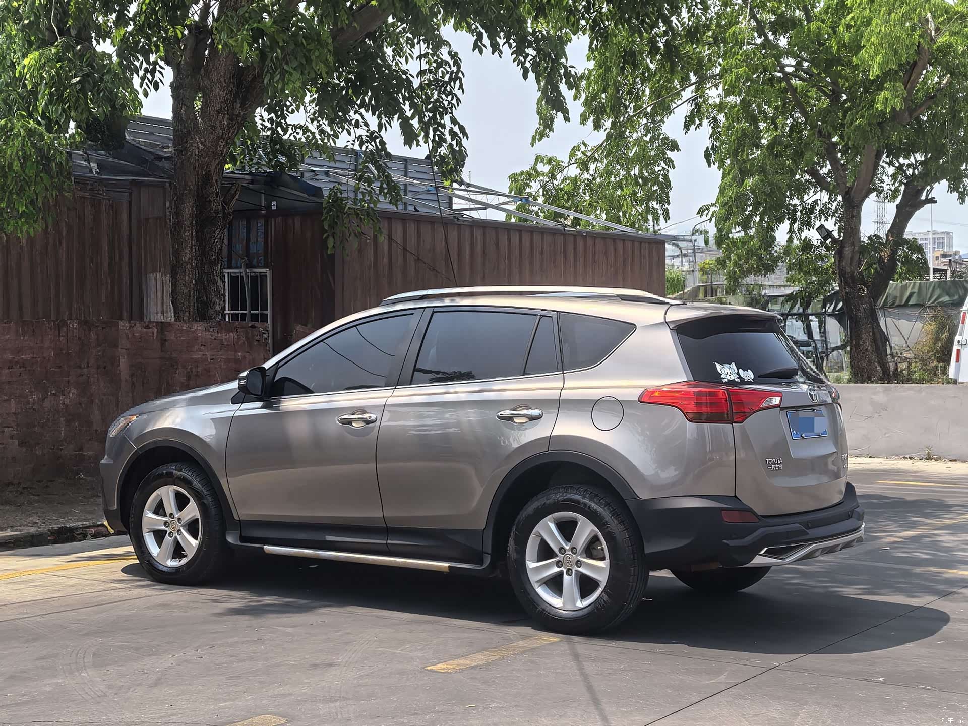 Toyota RAV4, 2014 7