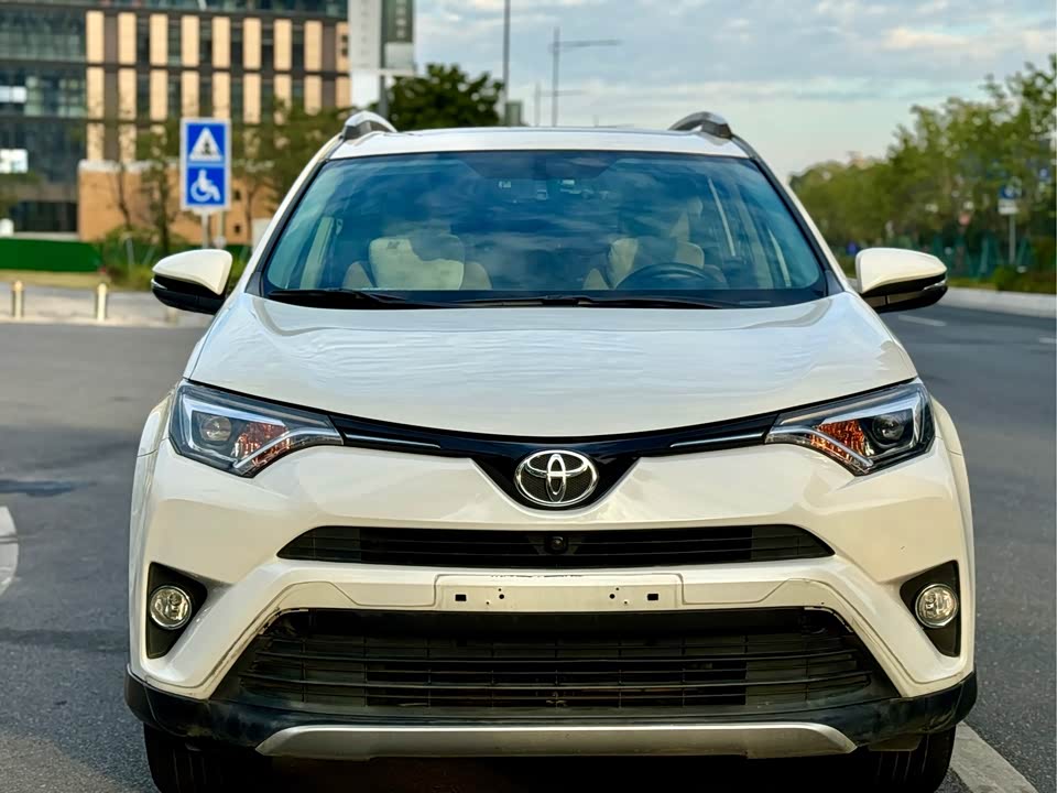Toyota RAV4 Rongfang