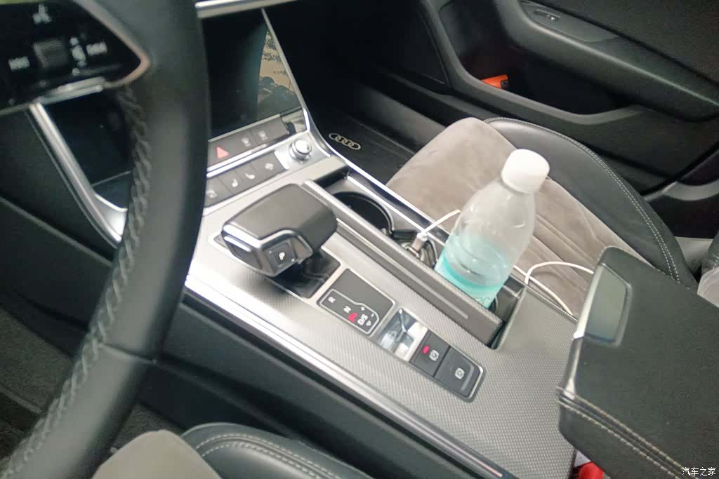 Audi A6L, 2022 16