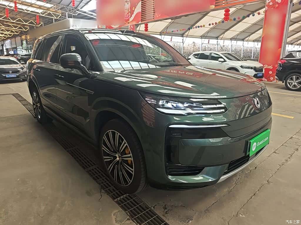 Denza N9, 2025 4