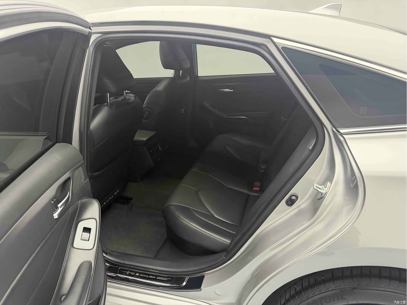Toyota Avalon, 2023 11