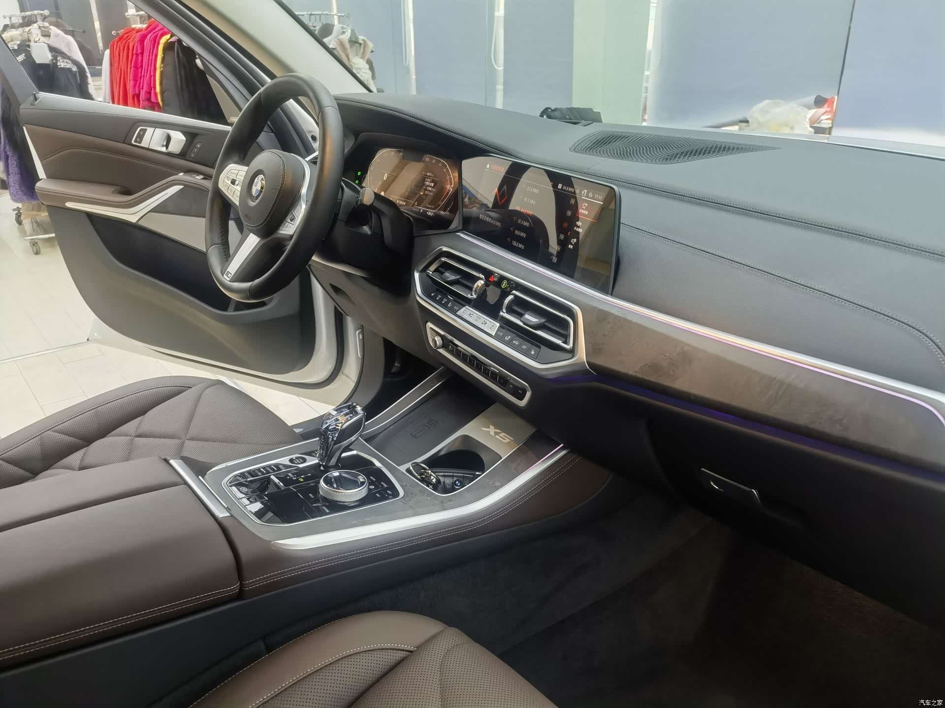 BMW X5, 2023 9