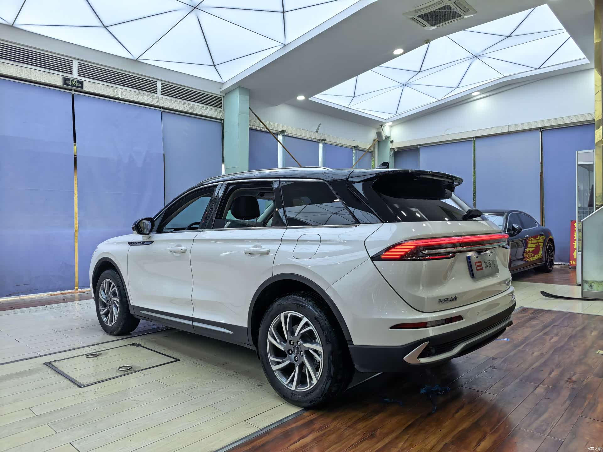 Lincoln Corsair, 2025 16
