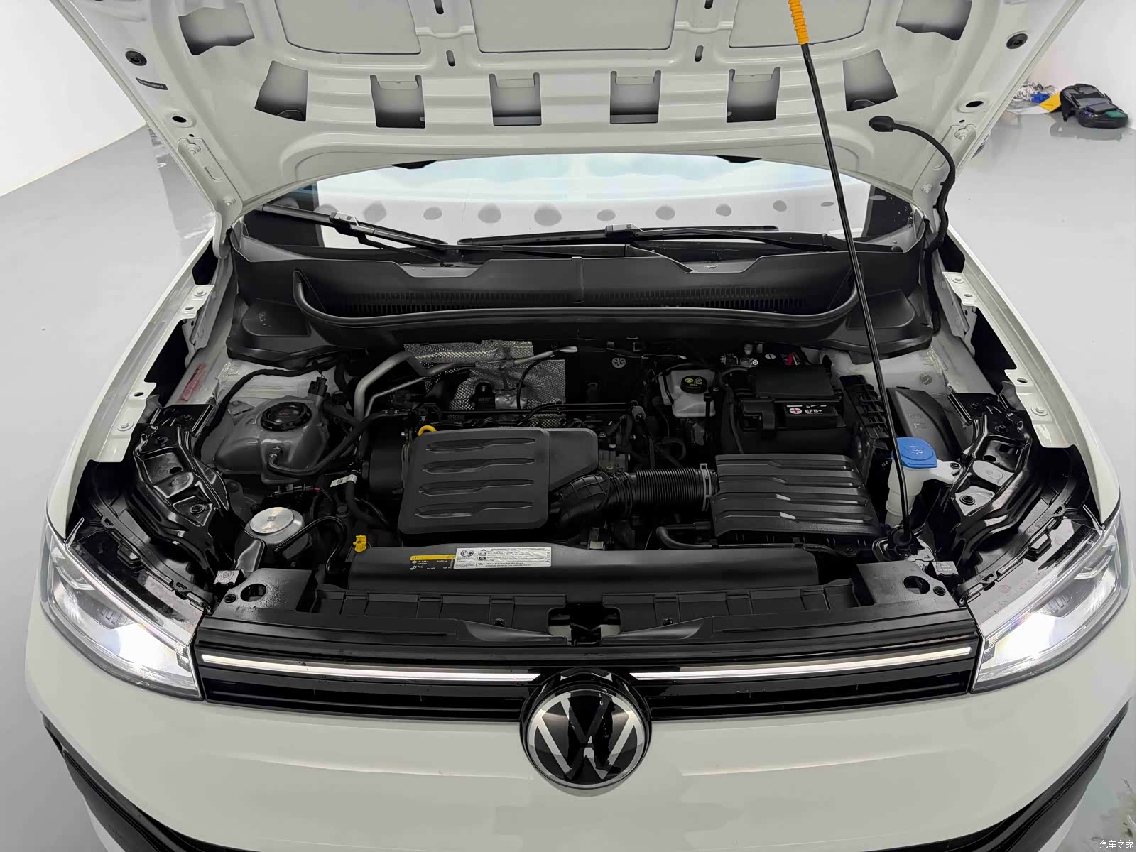 Volkswagen Tharu, 2025 10