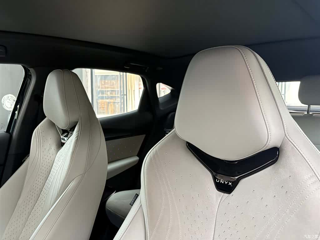 Volkswagen 06, 2025 17