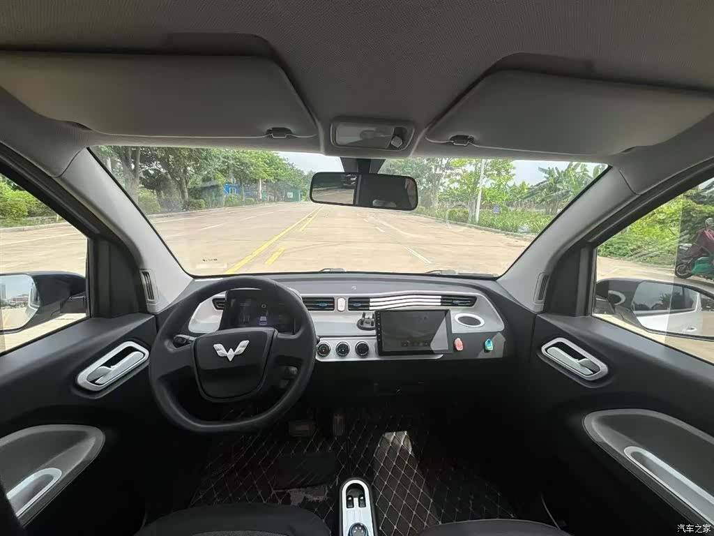 Wuling MINIEV, 2021 3