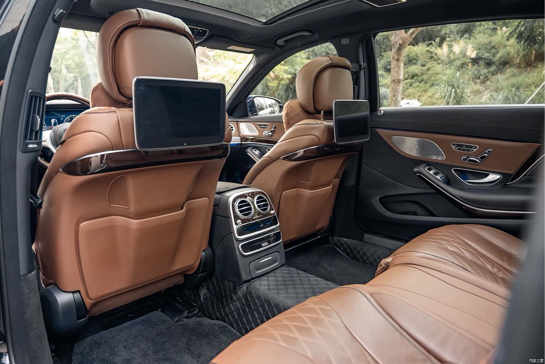 Maybach S-Class, 2019 6