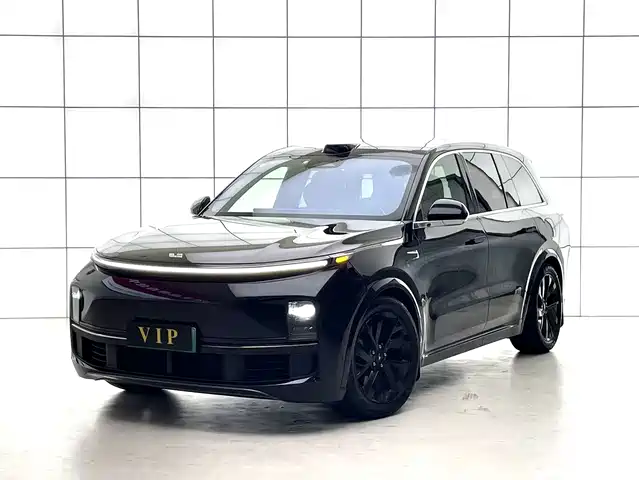 Li Auto L8 2023 — купить из Китая под заказ