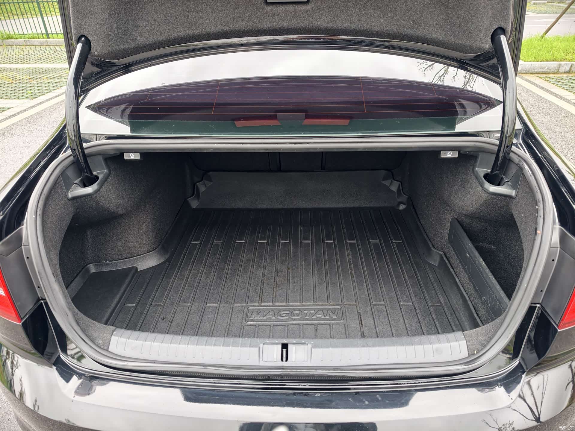 Volkswagen Magotan, 2018 13