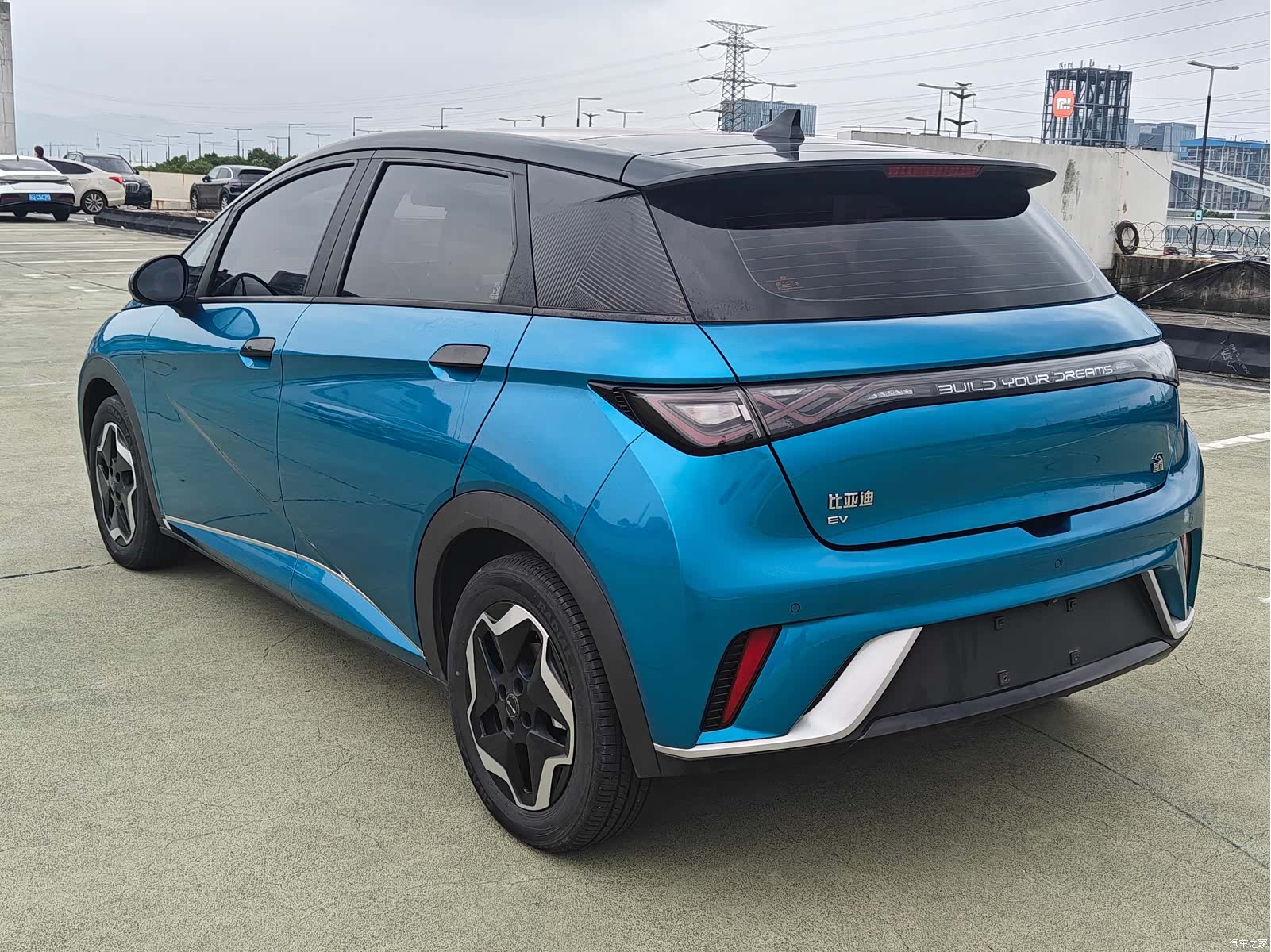 BYD Dolphin, 2022 9